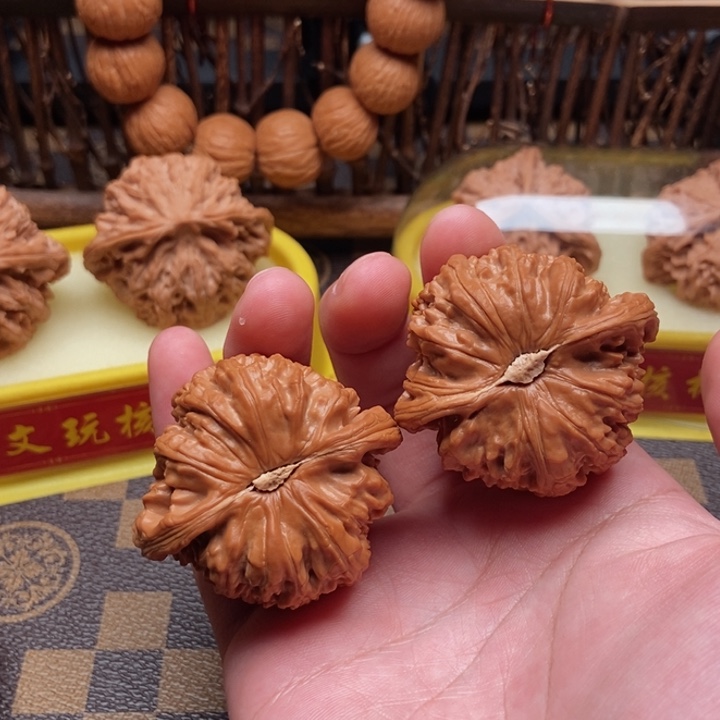 桃核吊坠嘿*白狮子43全品