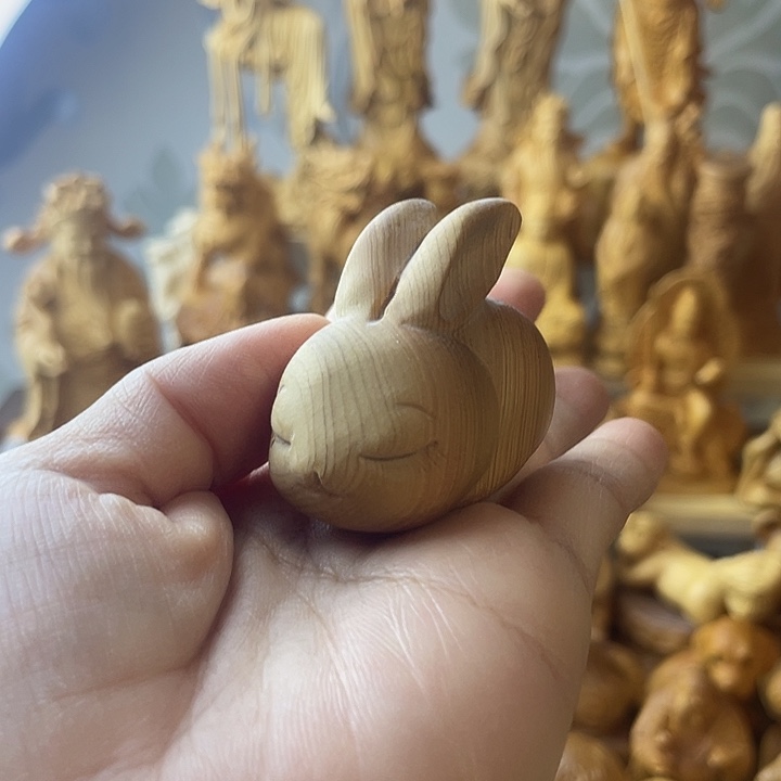 柏木（崖柏）崖柏小兔子