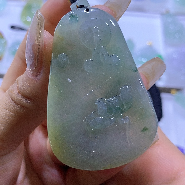 翡翠颈饰未镶嵌天然翡翠A货吊坠