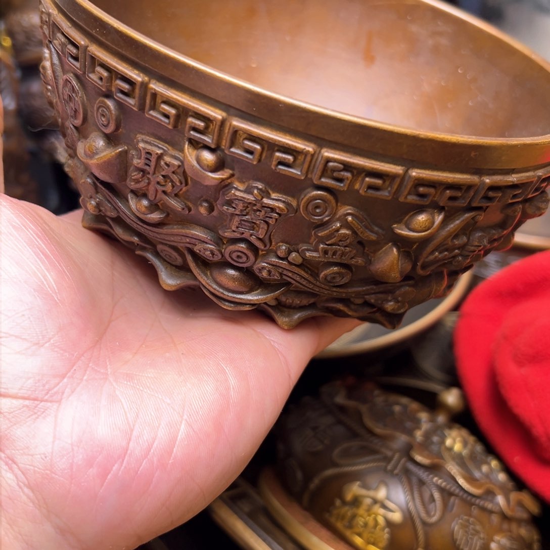 精美铜器点击下单