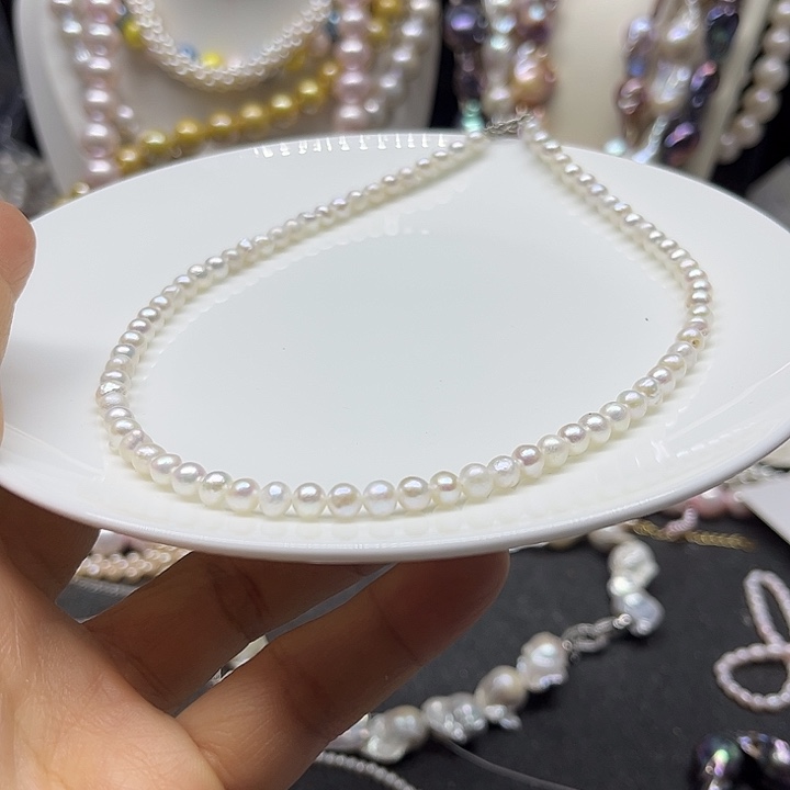 颈饰未镶嵌淡水珍珠