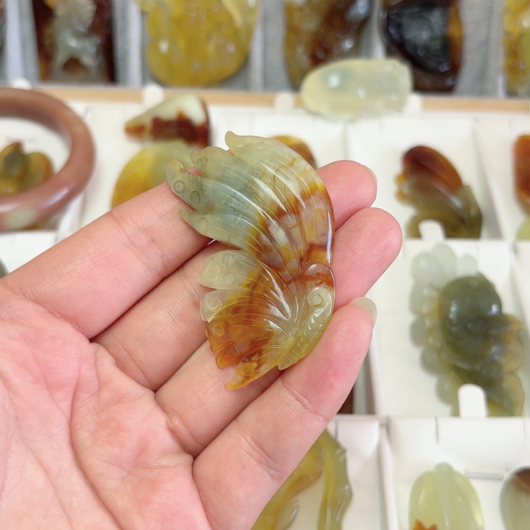 未镶嵌蛇纹石玉吊坠(不含链)红**梦