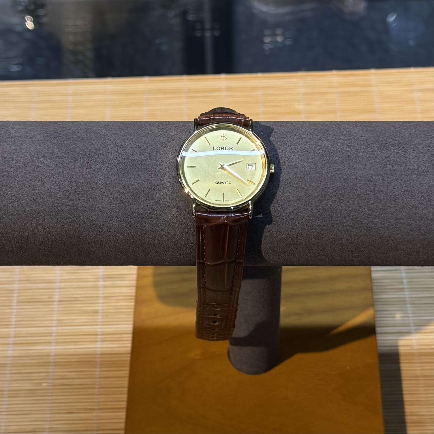 复古轻奢石英金色日志皮带表 表盘约31.4mm C0163