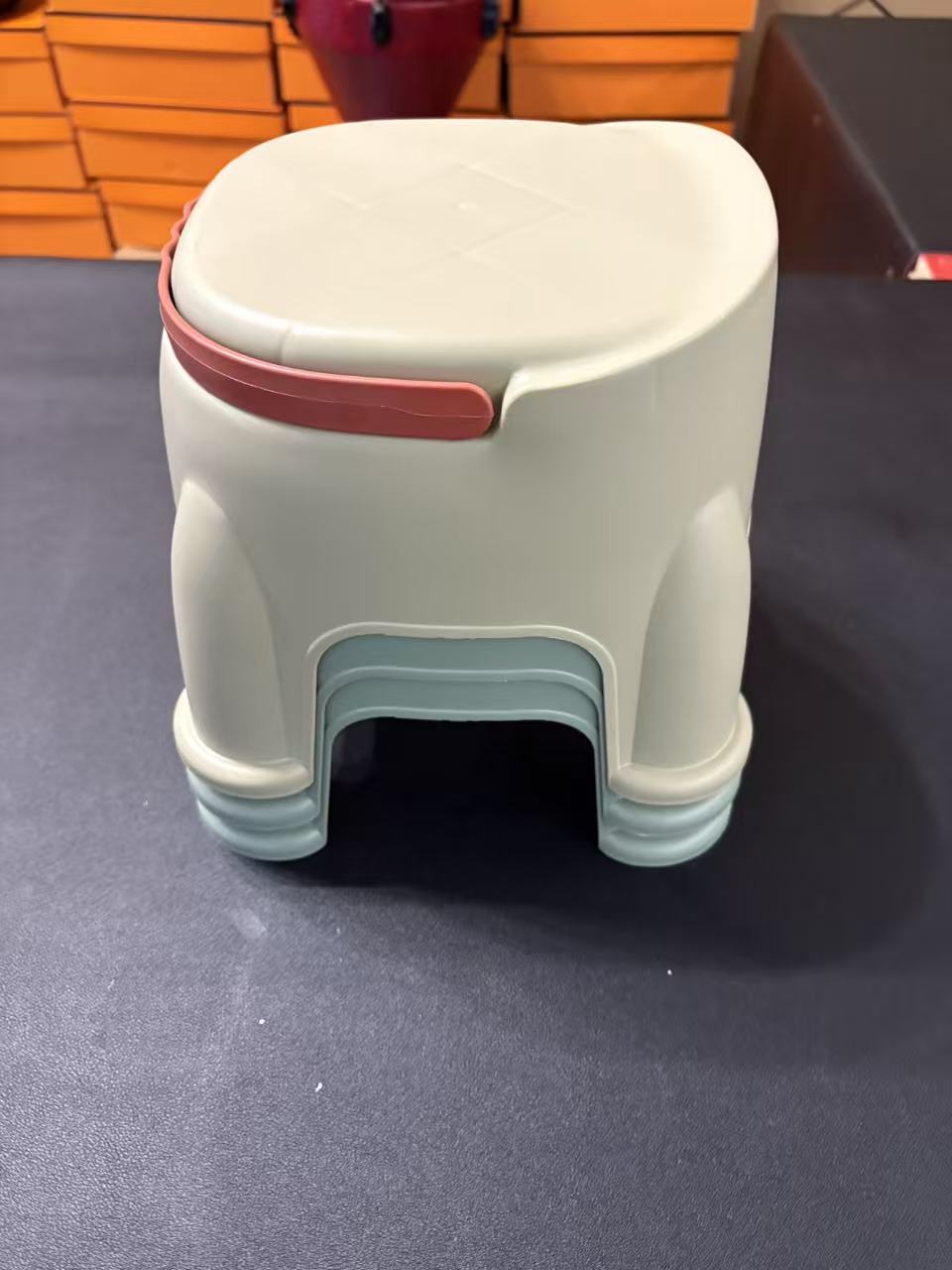 欧式极简风马卡龙小凳子