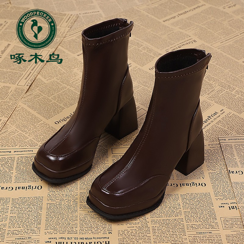 啄木鸟2025春秋复古百搭女方头后拉链平跟黑色高跟女短靴子瘦瘦靴