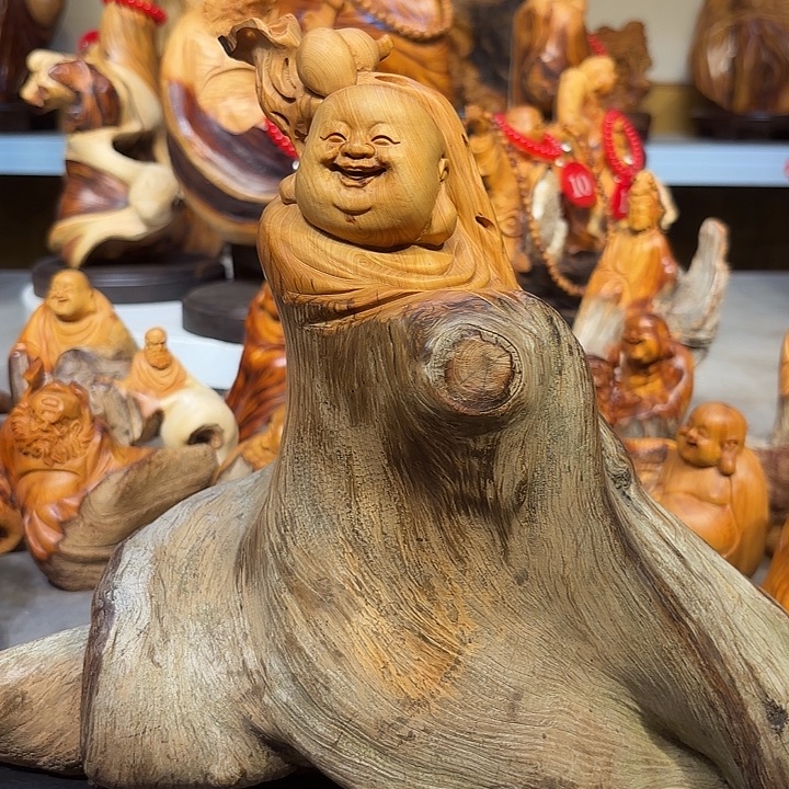 柏木太行崖柏弥勒佛