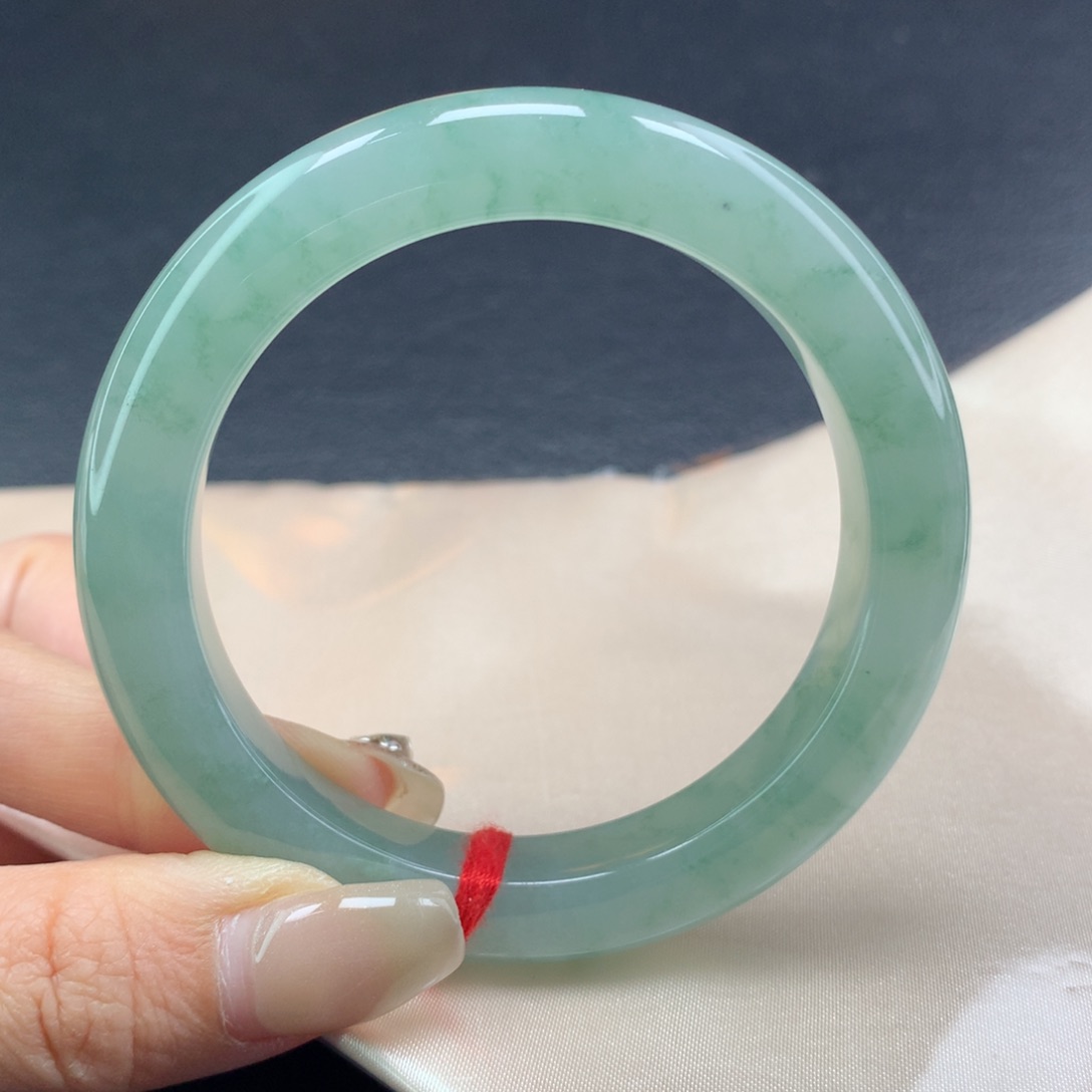 翡翠手镯未镶嵌（18号）