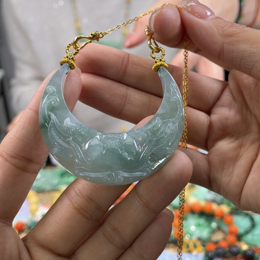 翡翠颈饰未镶嵌代编织