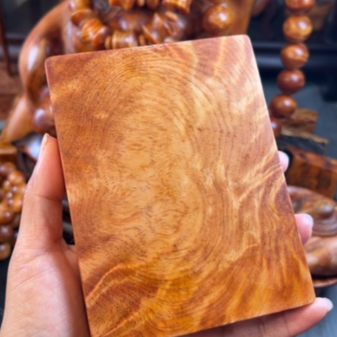 【闪购商品】松木（琥珀木）把件