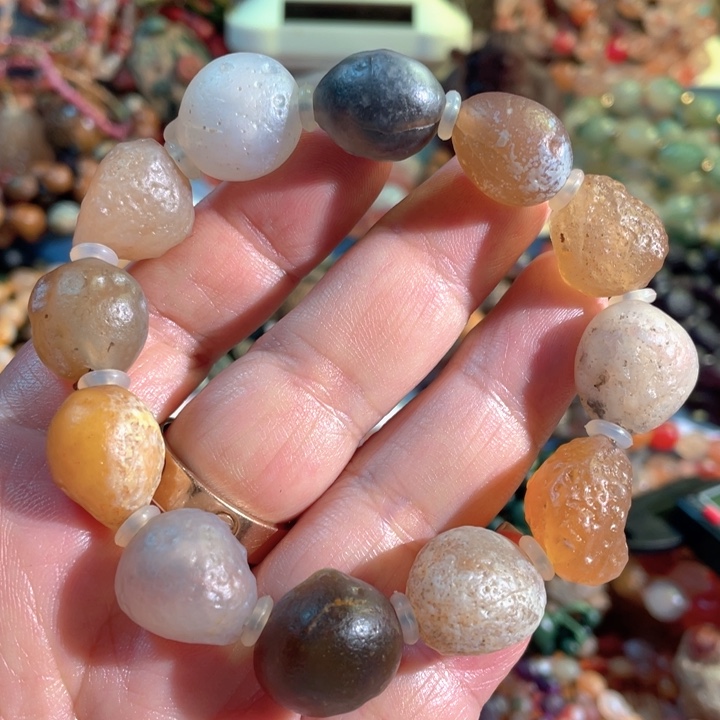 石英质玉未镶嵌手饰