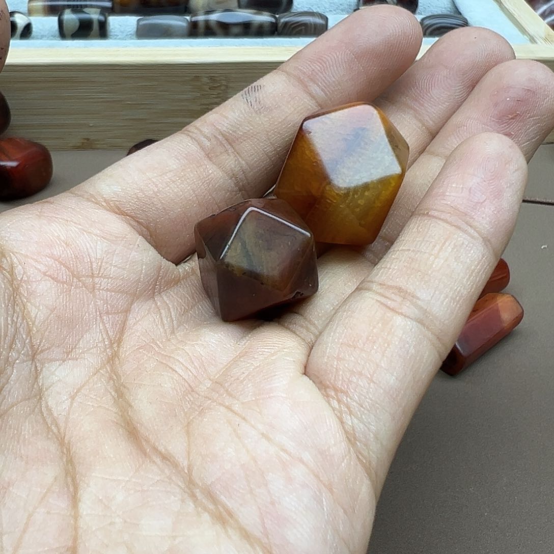 西****玛瑙/玉髓合金珠宝半成品老嗑 小裂