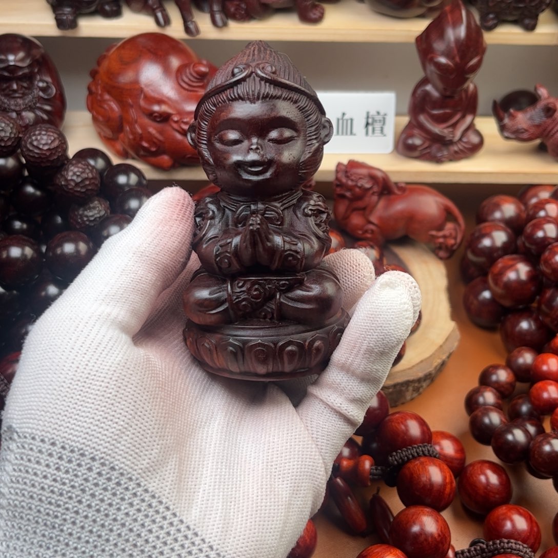 染料紫檀（血檀）悟空手把件高油性-多样性发其一