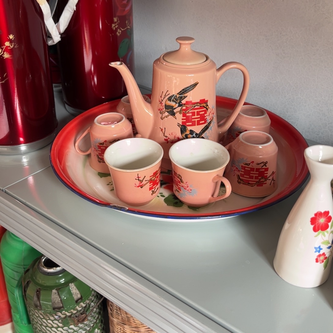 开***缘喜上眉梢茶壶加茶盘一套