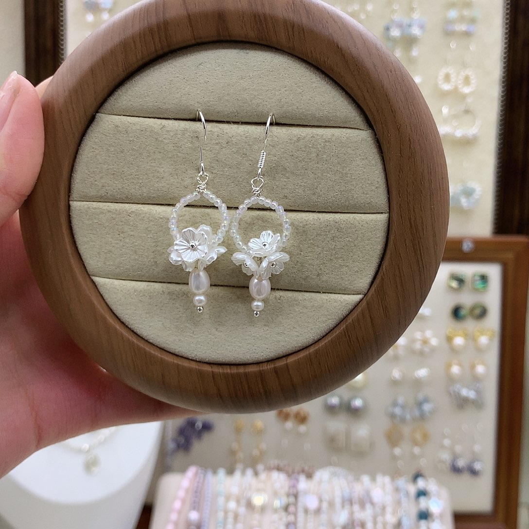 银S925镶嵌淡水珍珠耳饰