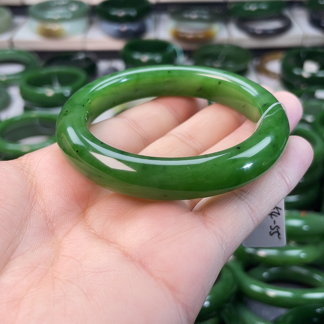 和田玉（碧玉）手镯未镶嵌
