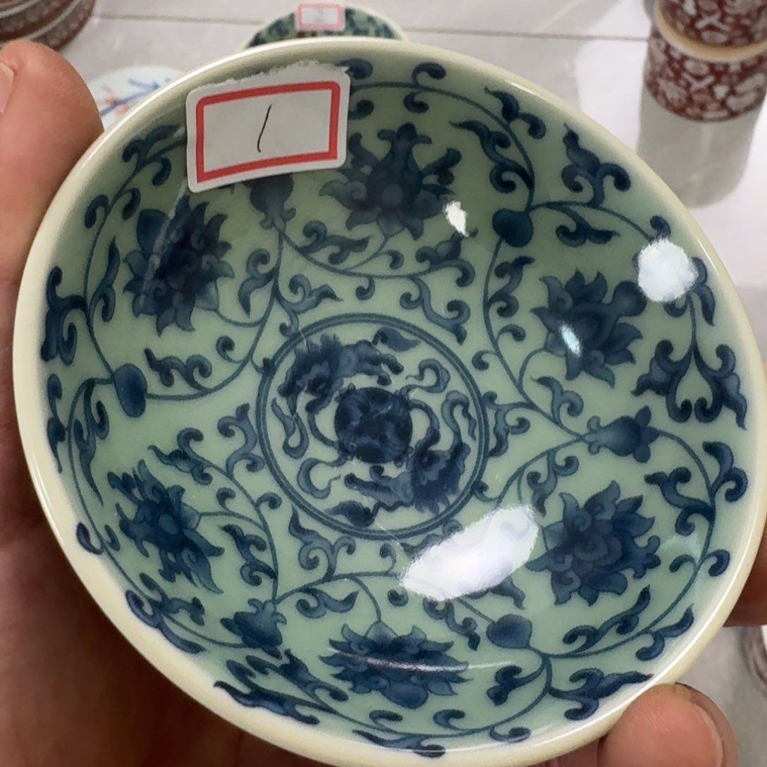 摆件清釉青花缠枝莲普洱茶