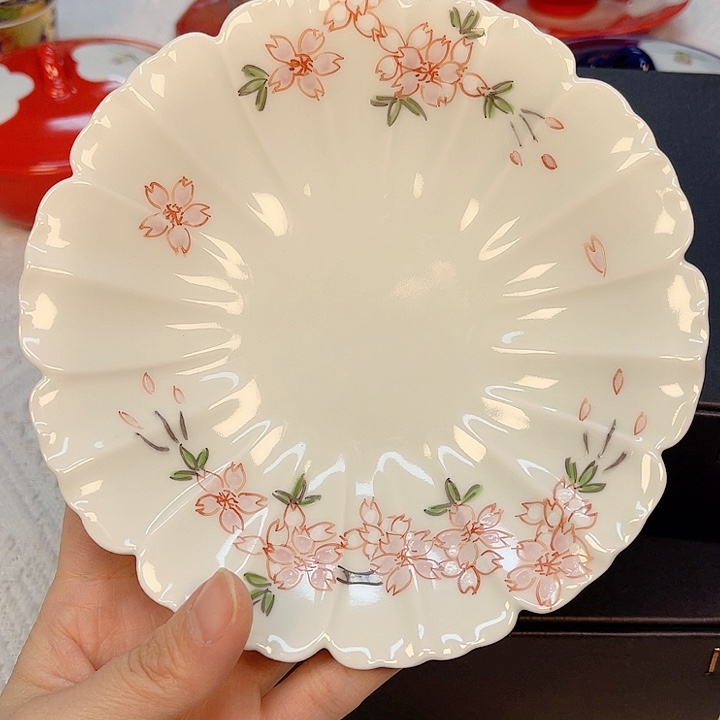 瓷片The first thing