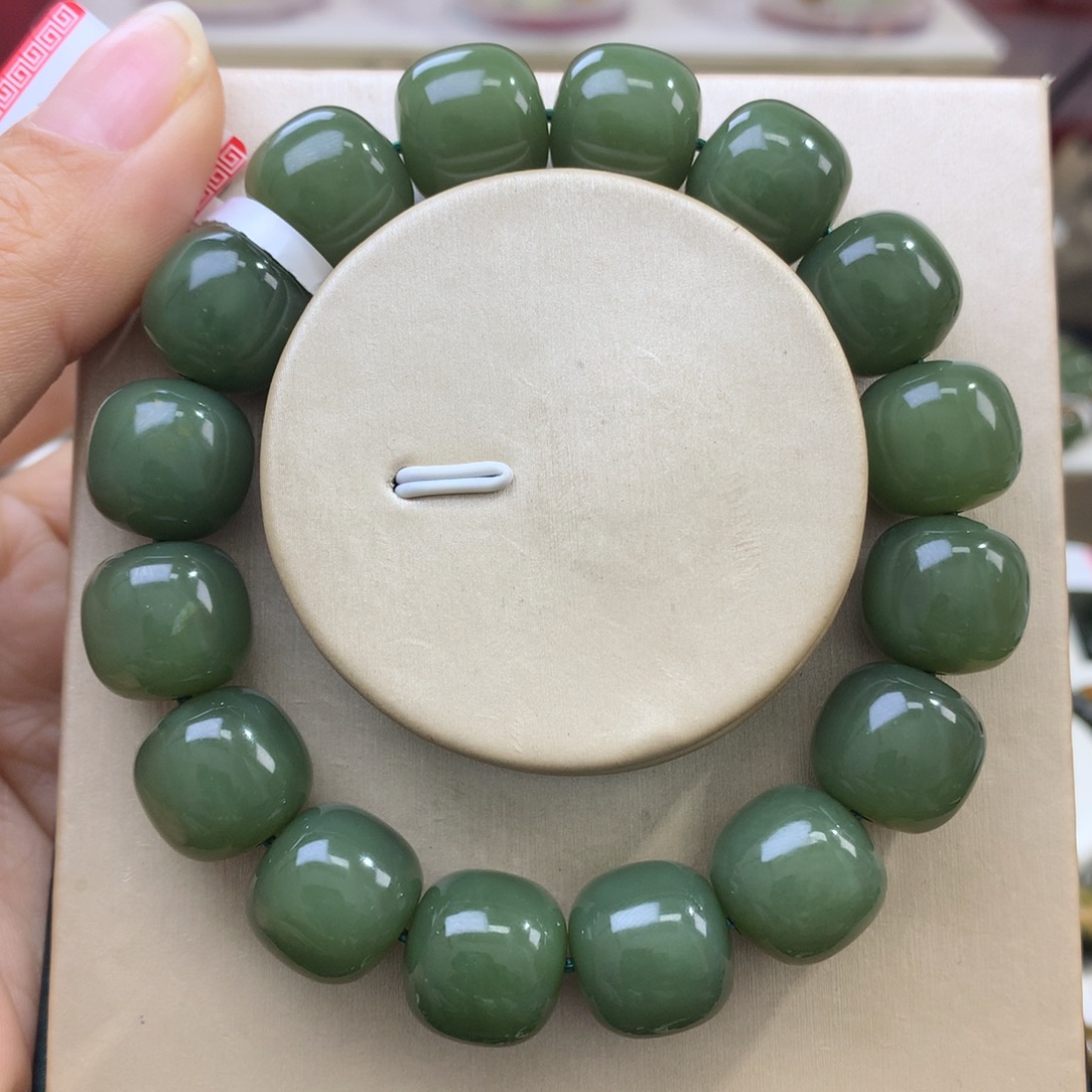 和田玉未镶嵌手链