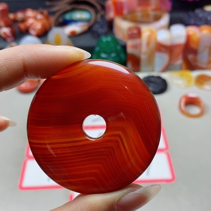 未镶嵌颈饰玛瑙/玉髓山**园