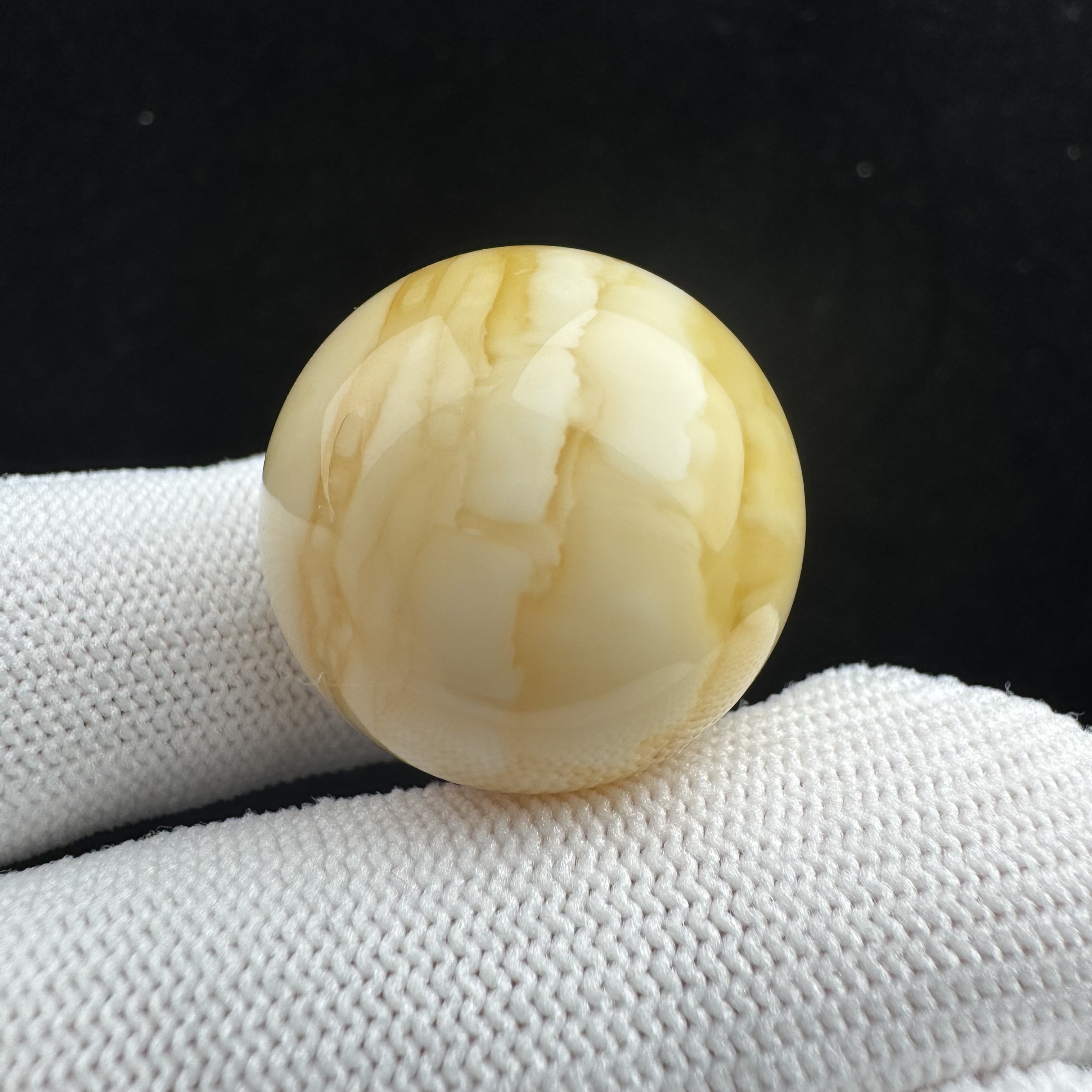 M7904天然蜜蜡瓷白妖花 23.7mm支持鉴定 假一罚四