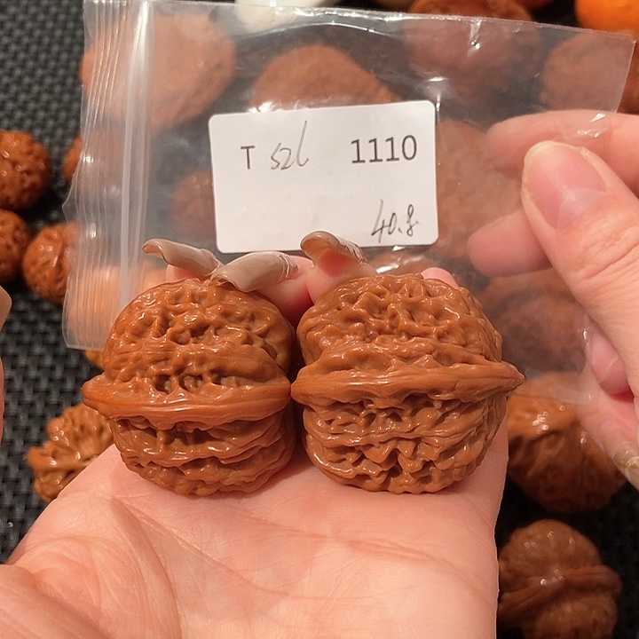 文玩核桃吊坠四座楼40.8