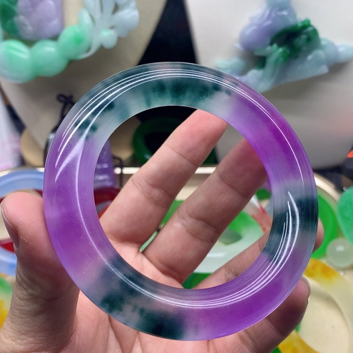 翡翠颈饰未镶嵌吊坠