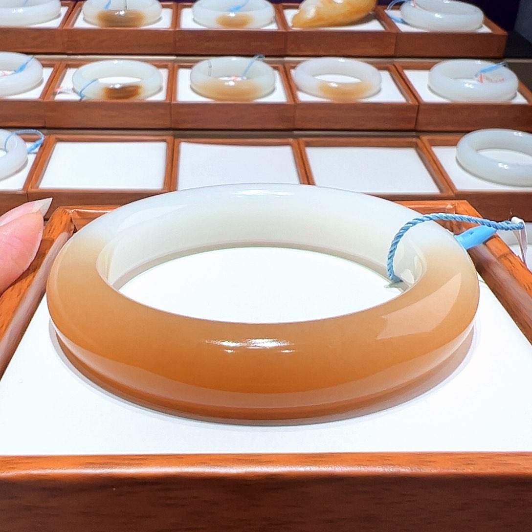 和田玉手镯56/57未镶嵌