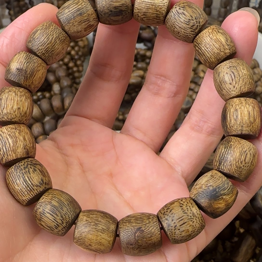 沉香手串单圈陆河老料1.1规格11.7克