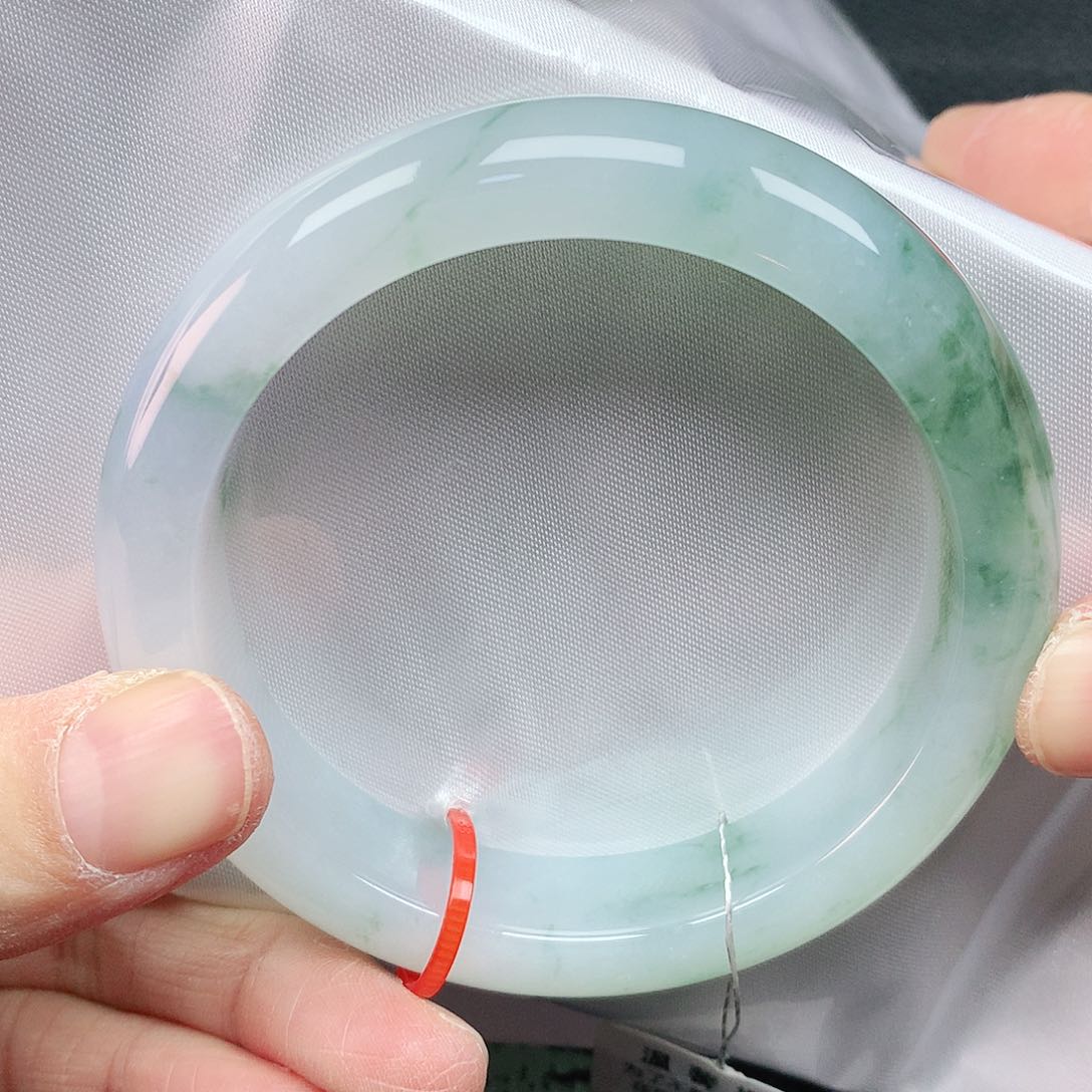 翡翠手镯未镶嵌55+圈