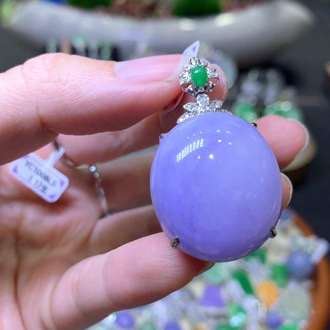 【闪购商品】翡翠颈饰18K金镶嵌翡翠吊坠项链