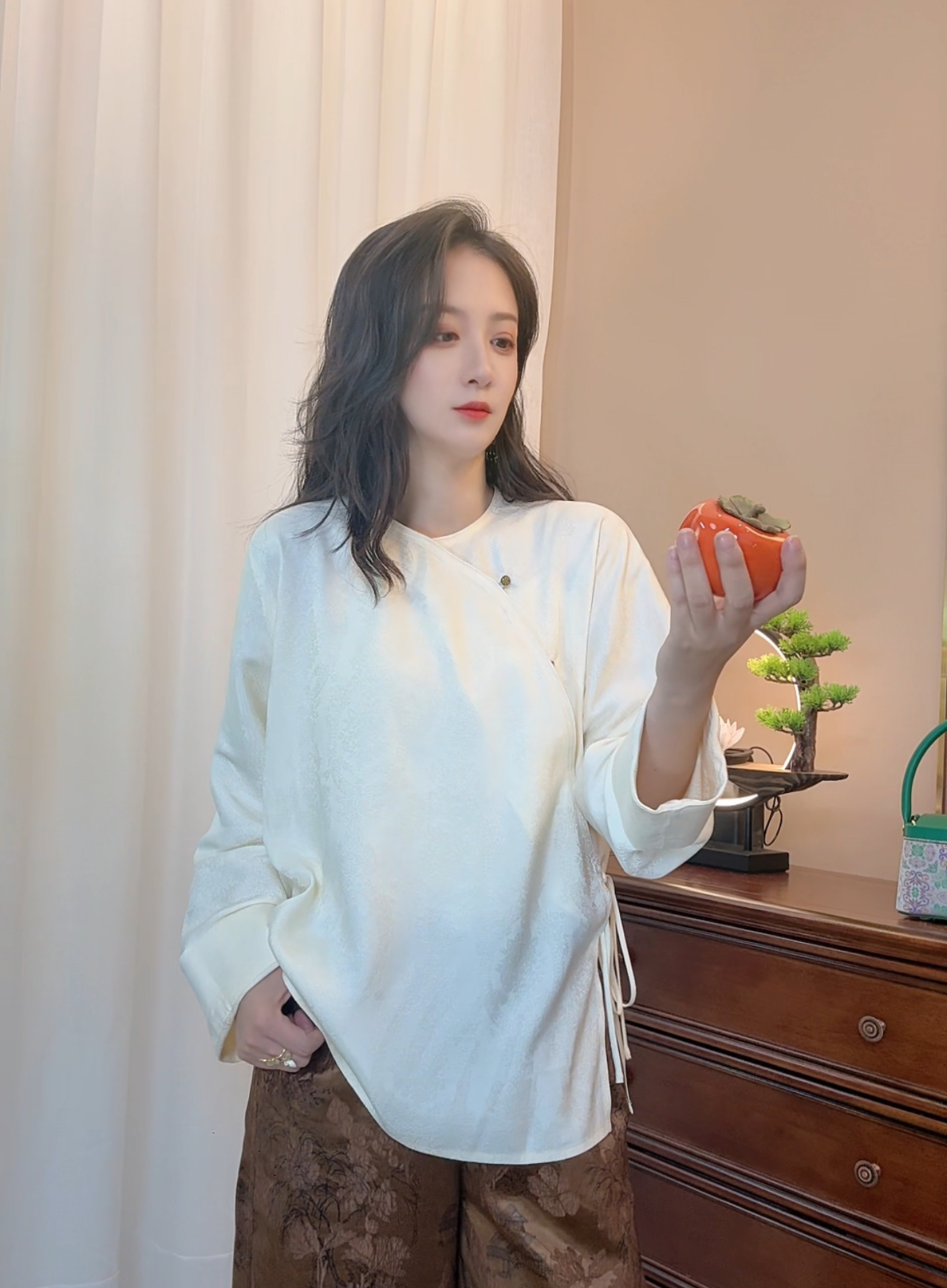 【多巴胺】秋季新款新中式百搭人丝提花国风斜襟上衣