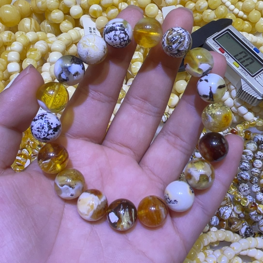 蜜蜡未镶嵌珠宝奇石12m