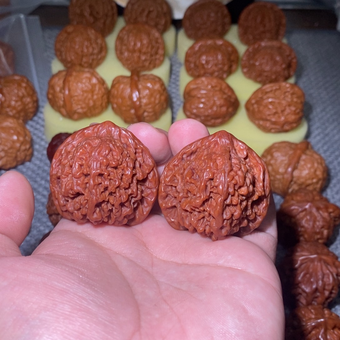 嘟***…文玩核桃把件满天星42