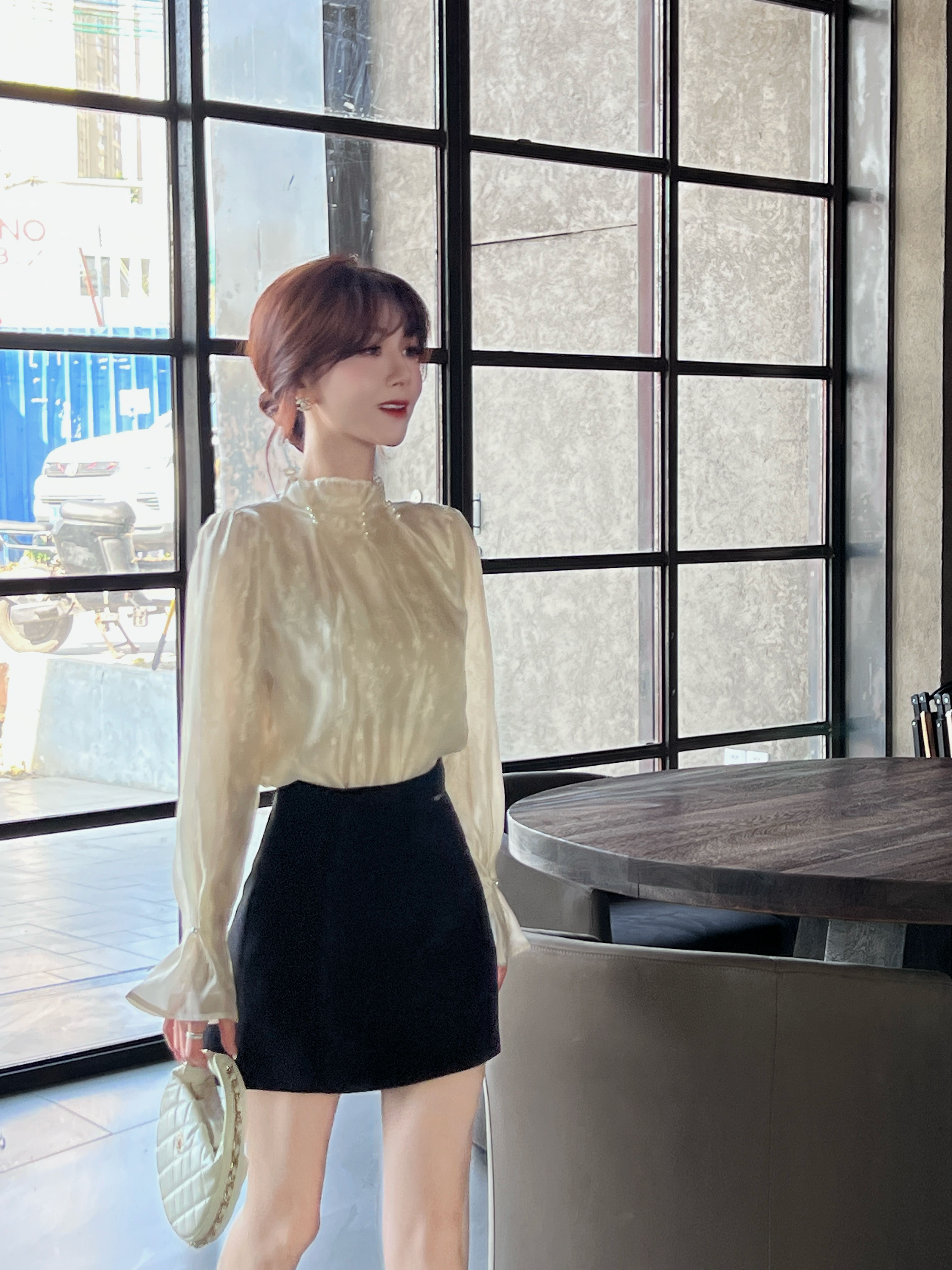 《白月清梦》①法式钉珠气质小香风衬衫蕾丝衫打底衫内搭赫本风卡卡