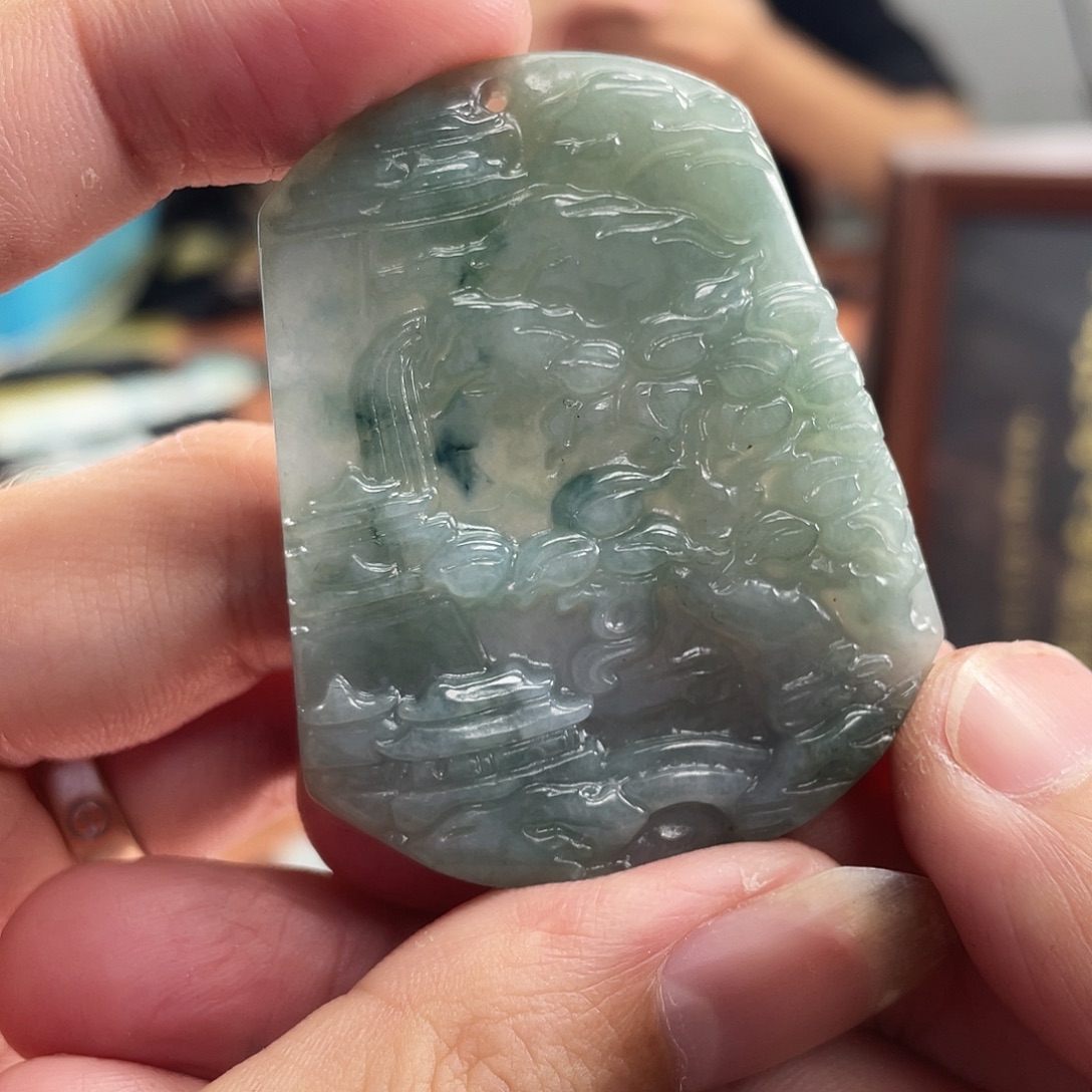 翡翠未镶嵌颈饰翡翠