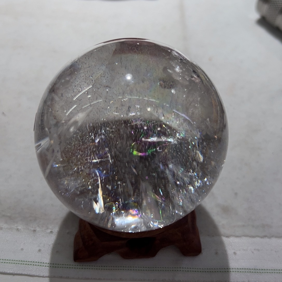 水晶水晶球摆件未镶嵌信**杨