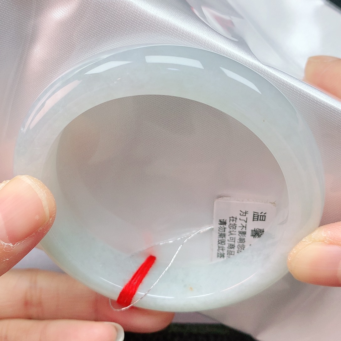 翡翠手镯未镶嵌56+圈