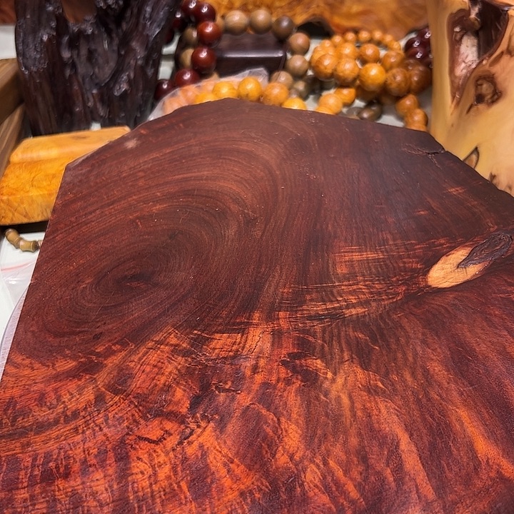 布***愚端景台紫檀木类檀香