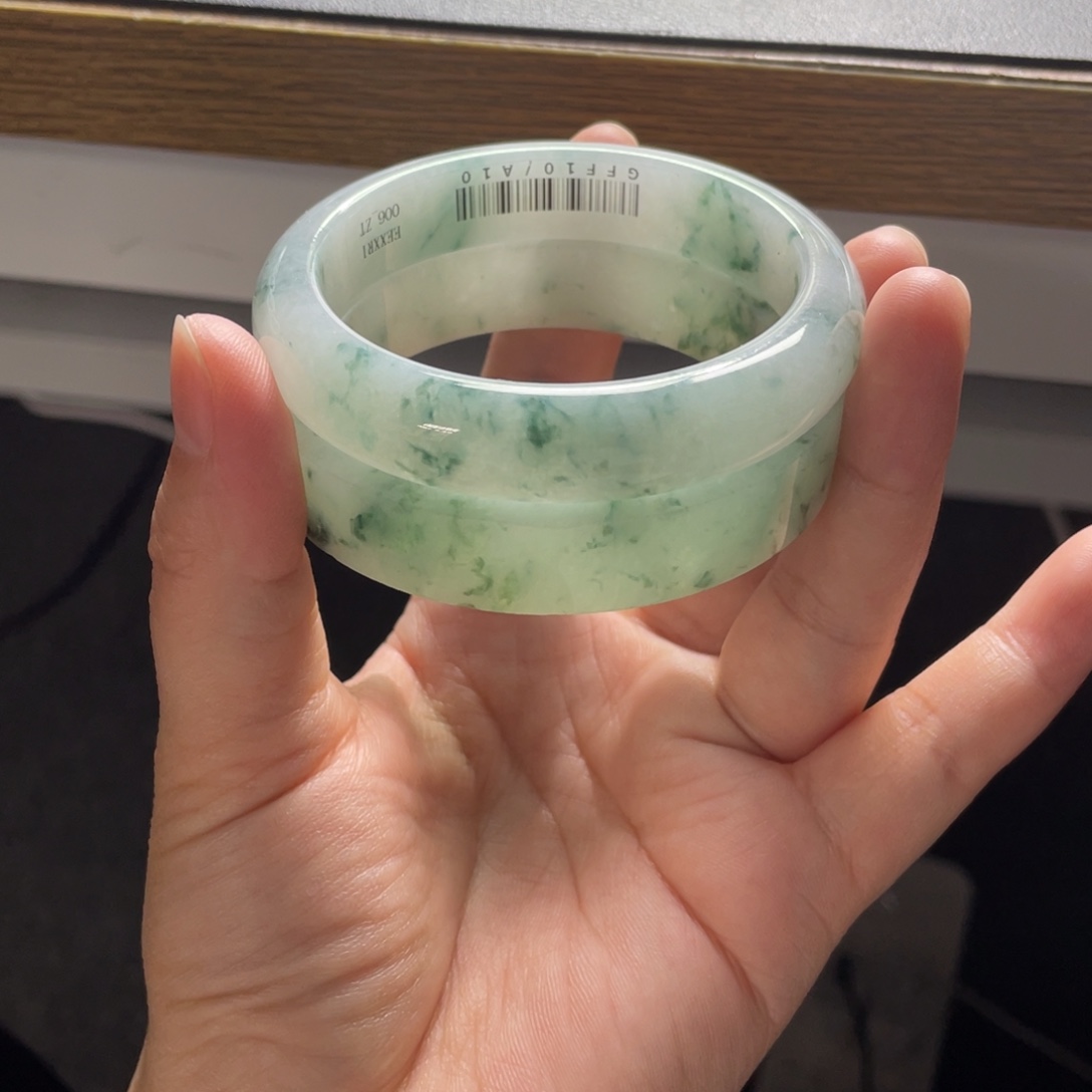 L***a定制翡翠未镶嵌翡翠