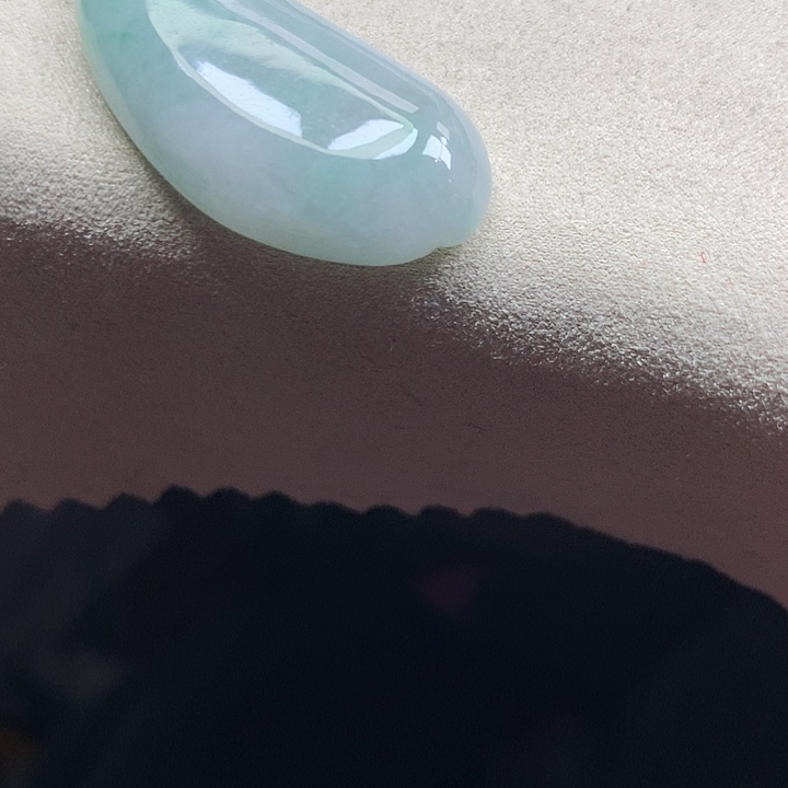 翡翠颈饰未镶嵌吊坠