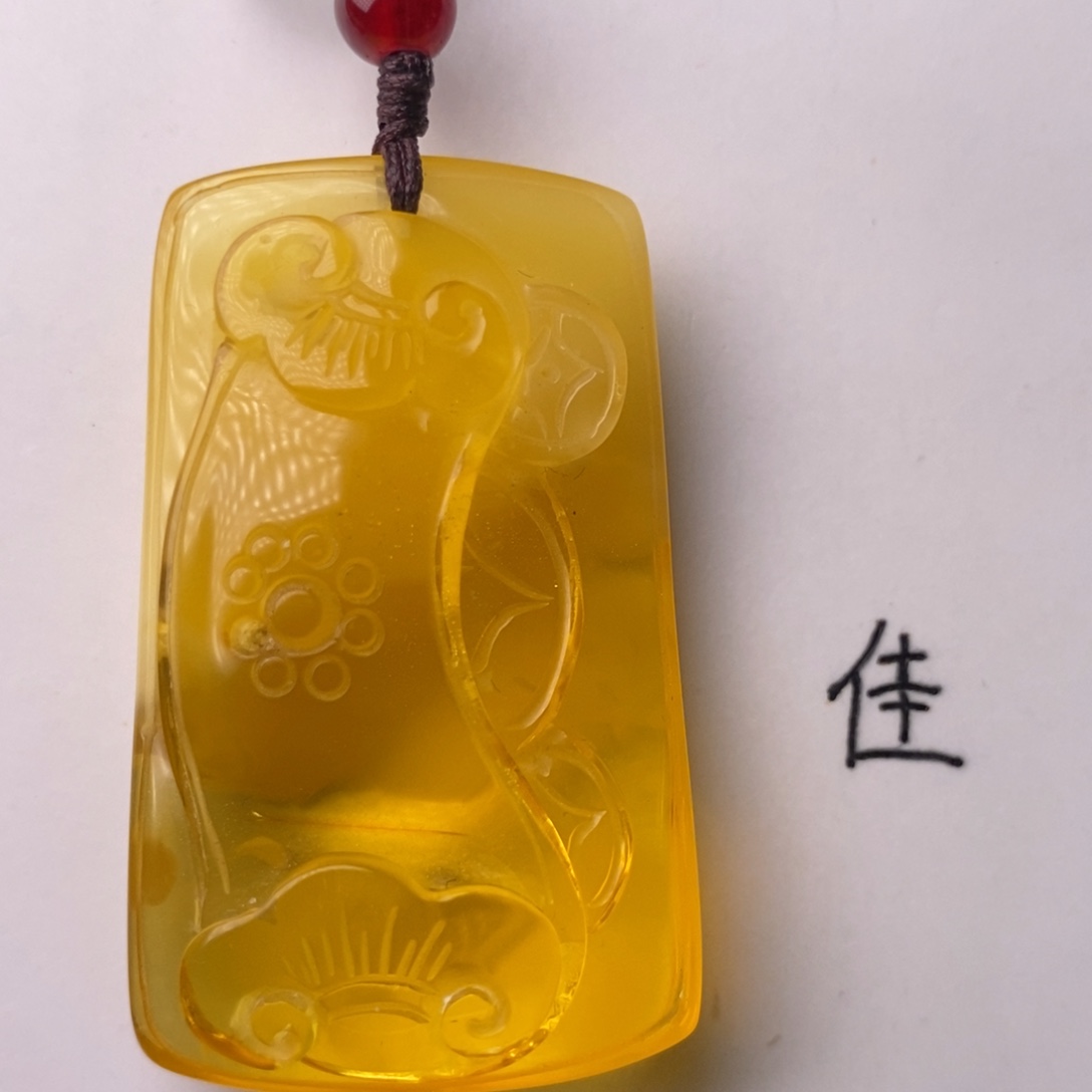 琥珀珠宝奇石未镶嵌