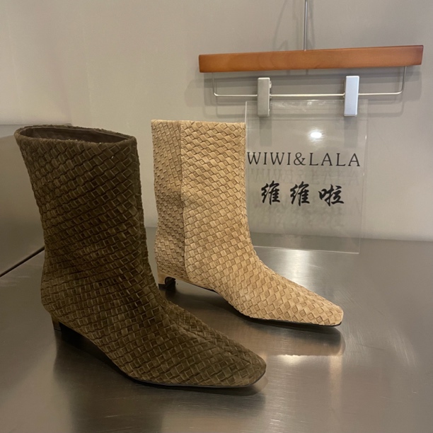 【维维啦】AW25秋款编织羊京斜方头小跟鞋小跟中靴9103-0803