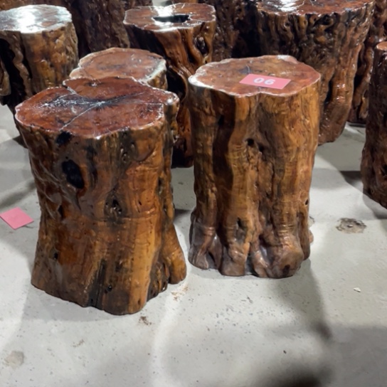 八***畔龙纹枣木精品木墩