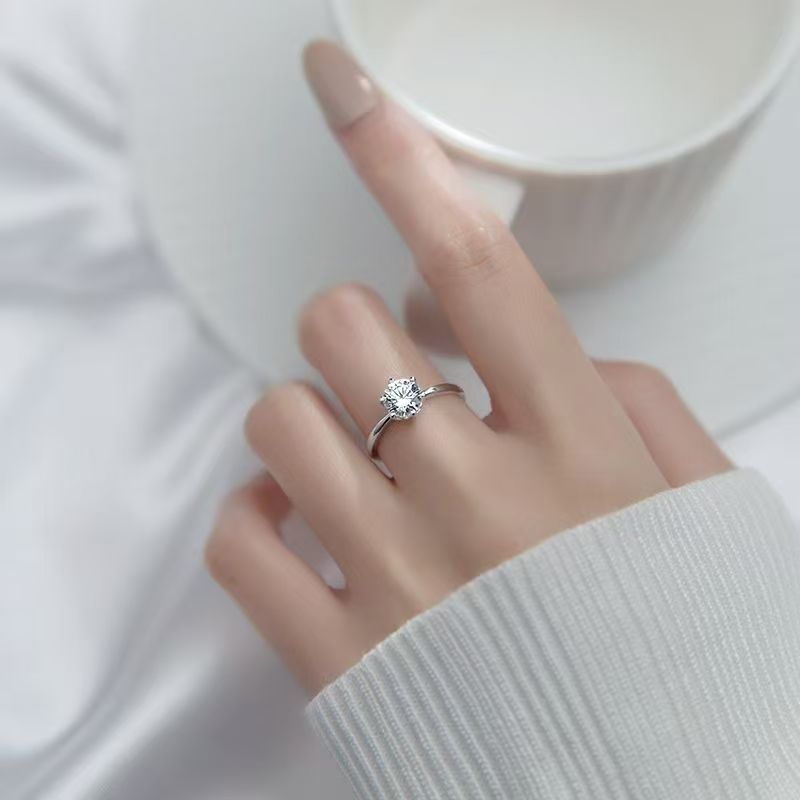 925银莫桑石戒指  许昌代购小方糖 六爪戒指正品1克拉