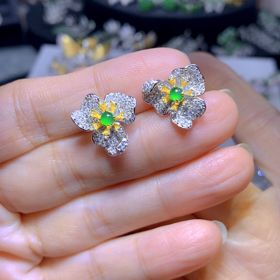 翡翠颈饰银S925镶嵌天然翡翠