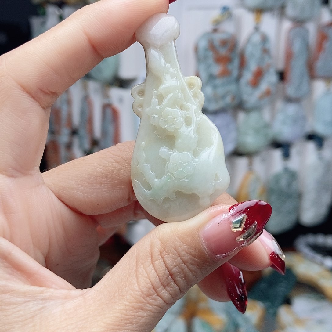 翡翠颈饰14K金镶嵌翡翠