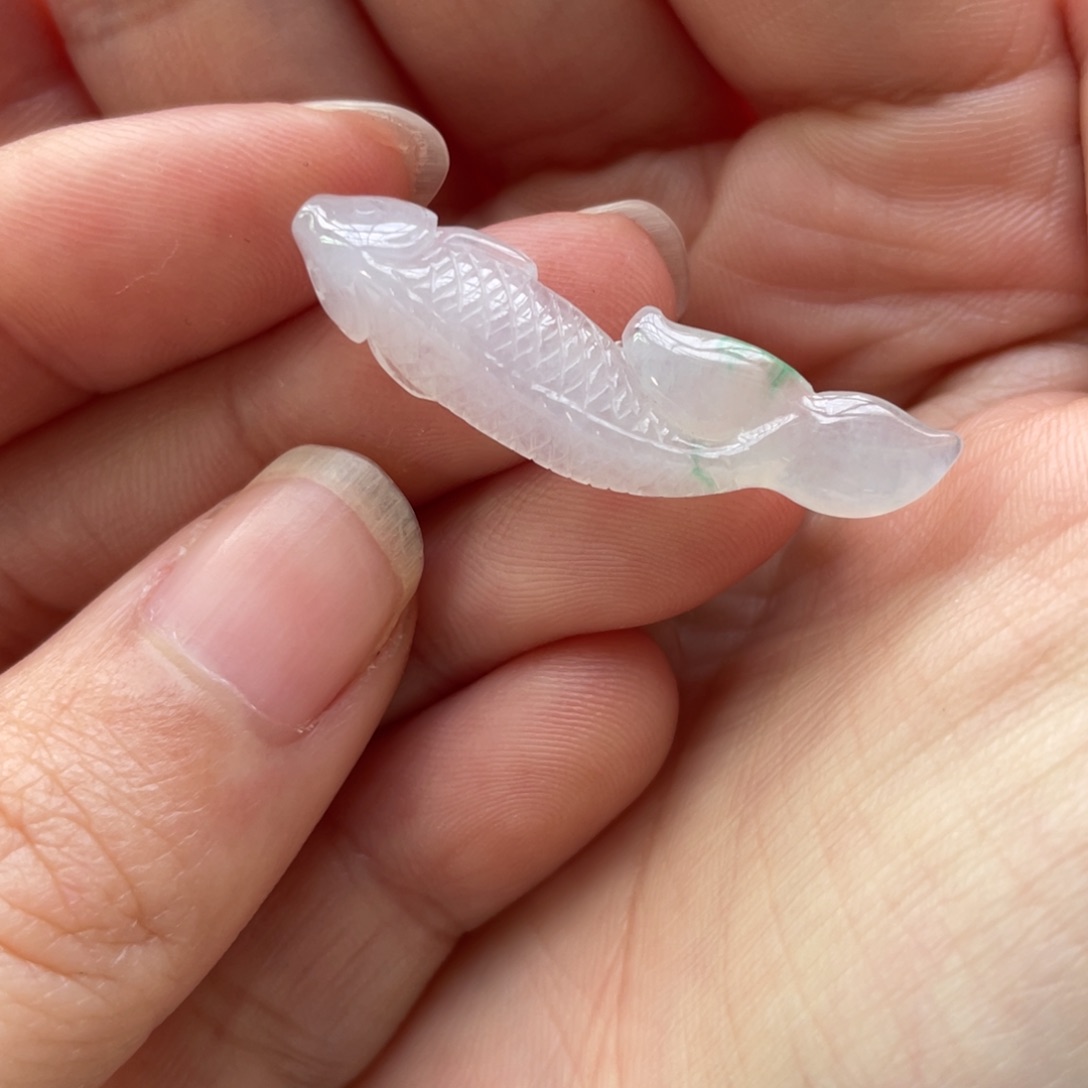 翡翠颈饰未镶嵌年年有鱼