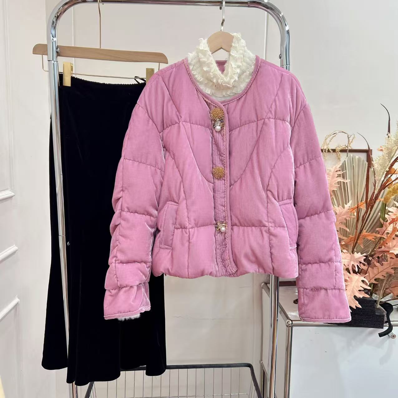 小八定制2025冬季新款显瘦加绒加厚外套+内搭+半裙套装 13079 BCK