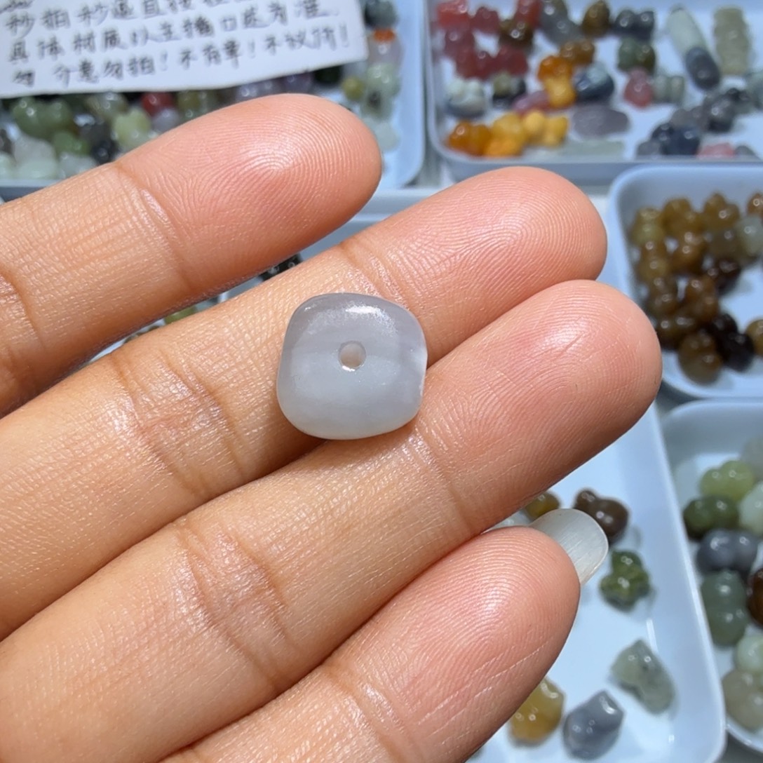 和田玉未镶嵌珠宝奇石