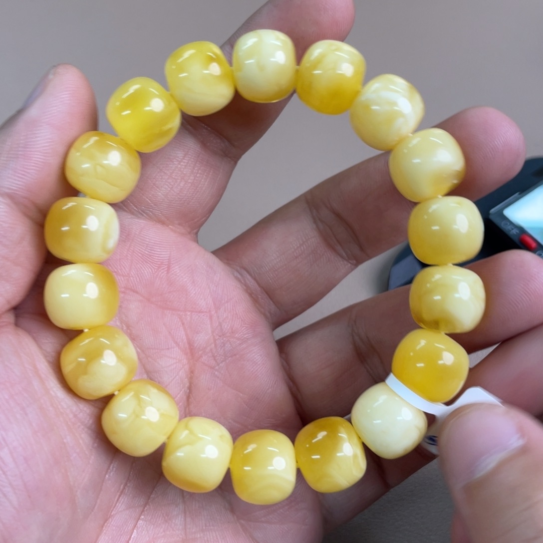 琥珀裸石未镶嵌120000000